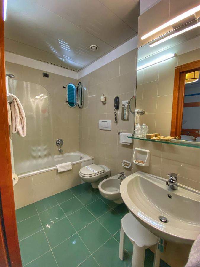 Hotel Regina Elena Dependance Santa Margherita Ligure Zewnętrze zdjęcie